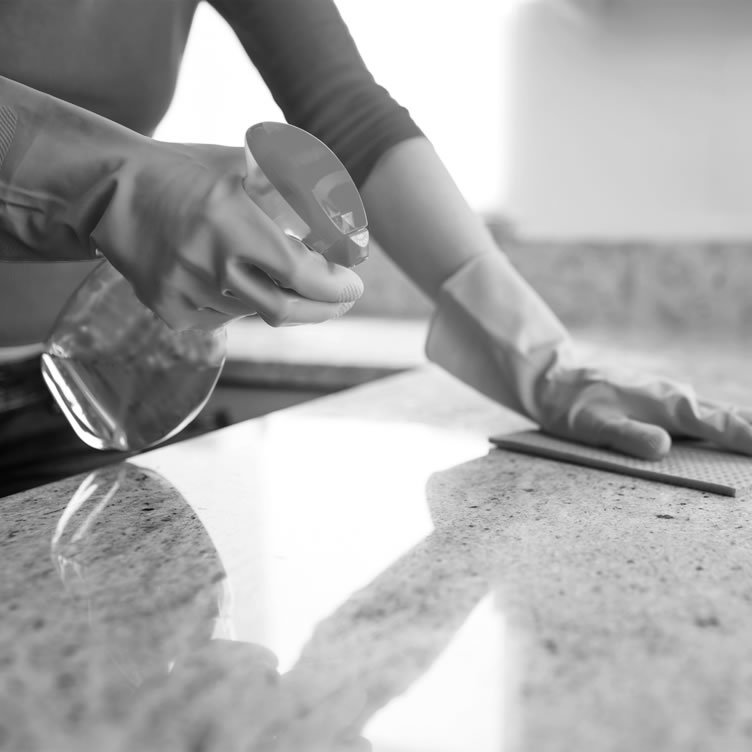 regular-kitchen-cleaning